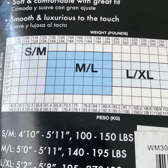 NWT on trend Fleece Footed super opaque burgundy tights size m/l - Picture 5 of 5